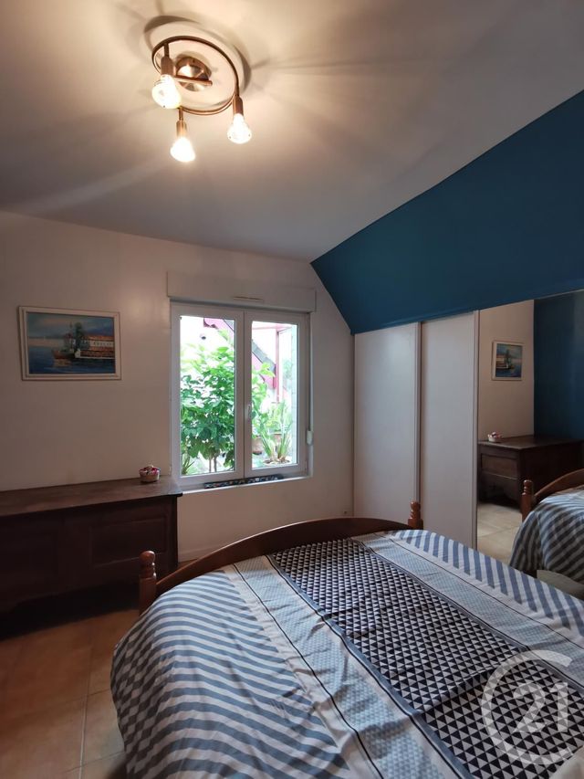 Afficher la photo en grand maison à vendre - 6 pièces - 157.0 m2 - AGON COUTAINVILLE - 50 - BASSE-NORMANDIE - Century 21 Royer Immo
