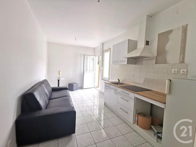 appartement à vendre - 2 pièces - 27.9 m2 - AGON COUTAINVILLE - 50 - BASSE-NORMANDIE - Century 21 Royer Immo