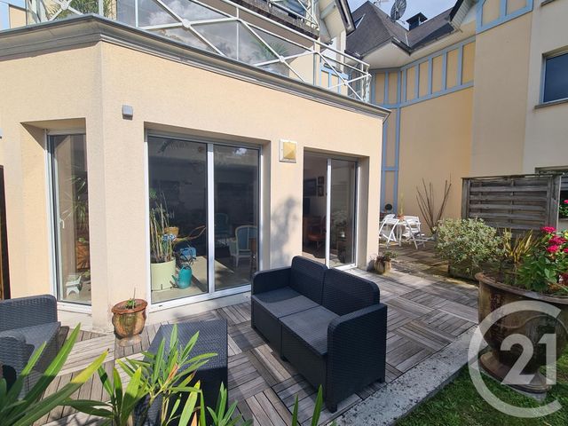 Afficher la photo en grand Appartement F4 à vendre - 5 pièces - 105.84 m2 - AGON COUTAINVILLE - 50 - BASSE-NORMANDIE - Century 21 Royer Immo