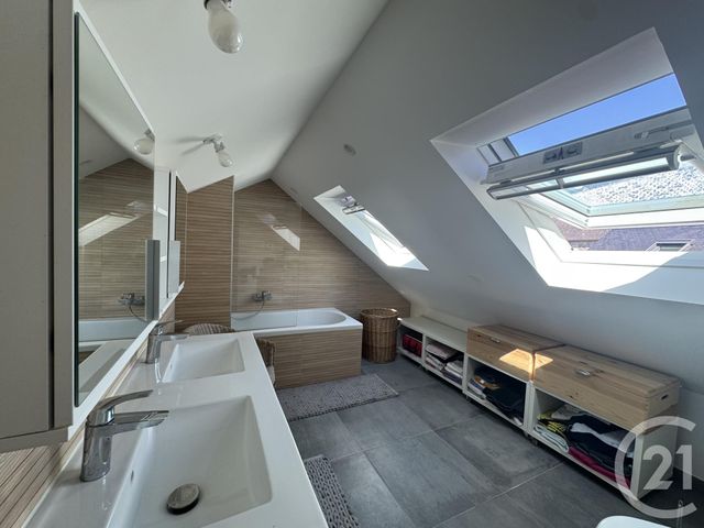 maison à vendre - 9 pièces - 242.66 m2 - HEUGUEVILLE SUR SIENNE - 50 - BASSE-NORMANDIE - Century 21 Royer Immo