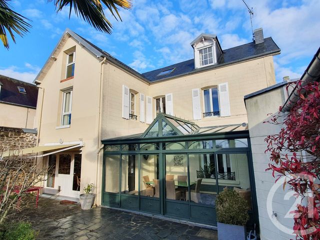 maison à vendre - 8 pièces - 174.0 m2 - COUTANCES - 50 - BASSE-NORMANDIE - Century 21 Royer Immo