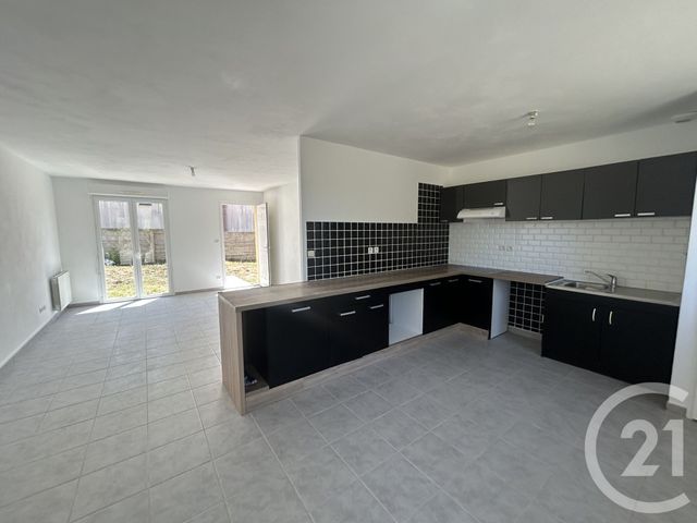 maison à louer - 4 pièces - 77.77 m2 - TOURVILLE SUR SIENNE - 50 - BASSE-NORMANDIE - Century 21 Royer Immo