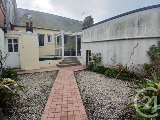 Appartement F5 à vendre - 6 pièces - 106.44 m2 - GRANVILLE - 50 - BASSE-NORMANDIE - Century 21 Royer Immo