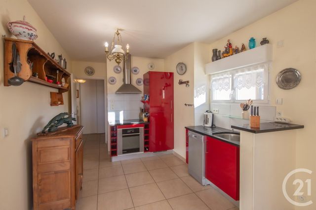 Appartement F5 à vendre - 4 pièces - 98.01 m2 - GRANVILLE - 50 - BASSE-NORMANDIE - Century 21 Royer Immo