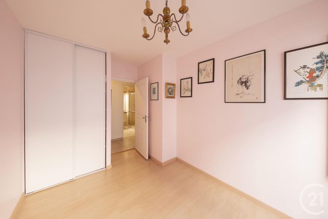 Appartement F5 à vendre - 4 pièces - 98.01 m2 - GRANVILLE - 50 - BASSE-NORMANDIE - Century 21 Royer Immo