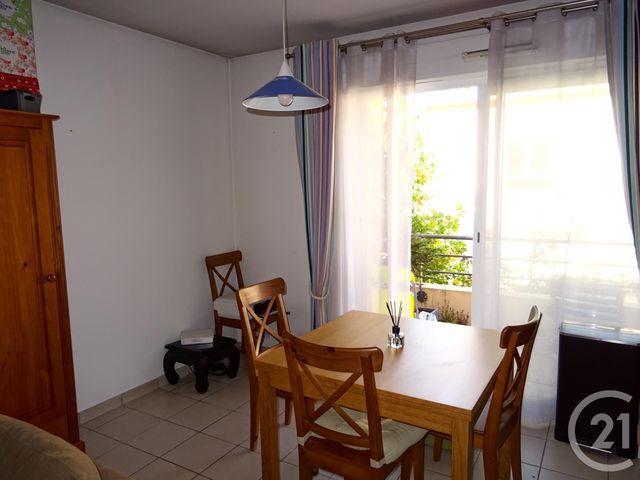 Afficher la photo en grand Appartement F2 à vendre - 2 pièces - 35.78 m2 - GRANVILLE - 50 - BASSE-NORMANDIE - Century 21 Royer Immo