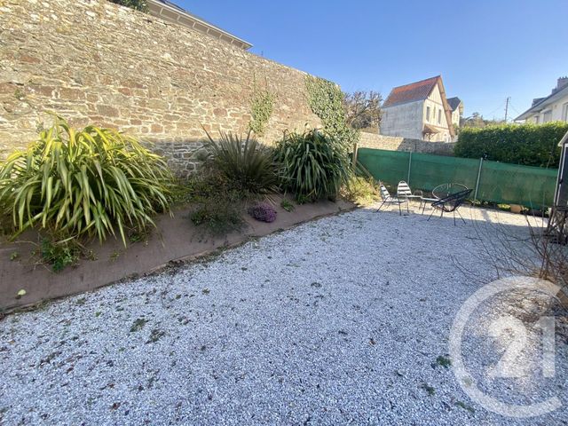 Appartement F3 à vendre - 3 pièces - 75.45 m2 - GRANVILLE - 50 - BASSE-NORMANDIE - Century 21 Royer Immo