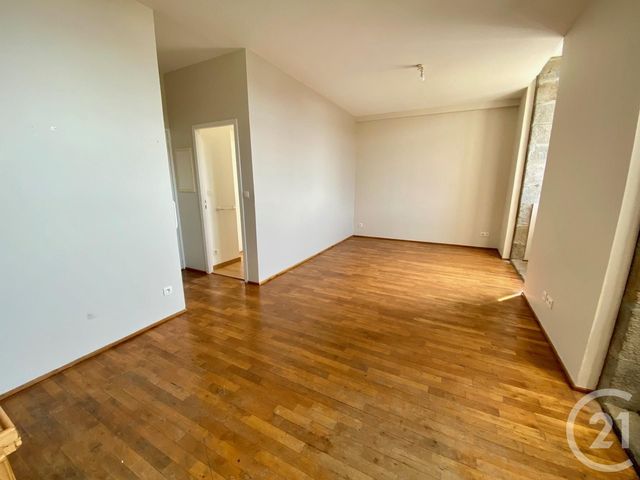 Afficher la photo en grand Appartement T2 à vendre - 2 pièces - 39.77 m2 - GRANVILLE - 50 - BASSE-NORMANDIE - Century 21 Royer Immo