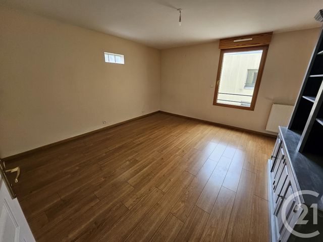 Afficher la photo en grand Appartement F3 à vendre - 3 pièces - 95.51 m2 - GRANVILLE - 50 - BASSE-NORMANDIE - Century 21 Royer Immo