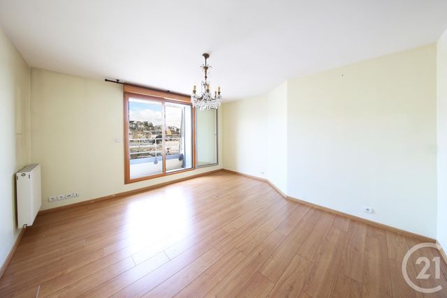 Afficher la photo en grand Appartement F3 à vendre - 3 pièces - 95.51 m2 - GRANVILLE - 50 - BASSE-NORMANDIE - Century 21 Royer Immo