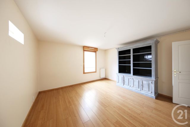 Afficher la photo en grand Appartement F3 à vendre - 3 pièces - 95.51 m2 - GRANVILLE - 50 - BASSE-NORMANDIE - Century 21 Royer Immo