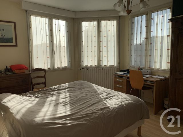 Afficher la photo en grand maison à vendre - 8 pièces - 308.02 m2 - JULLOUVILLE - 50 - BASSE-NORMANDIE - Century 21 Royer Immo