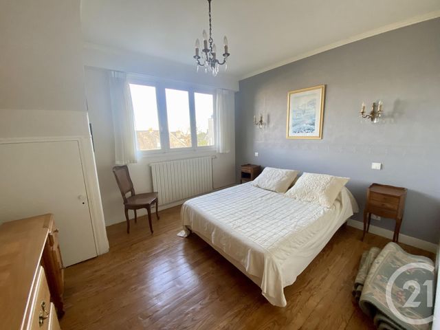 maison à vendre - 5 pièces - 126.7 m2 - DONVILLE LES BAINS - 50 - BASSE-NORMANDIE - Century 21 Royer Immo