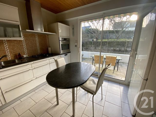 maison à vendre - 5 pièces - 126.7 m2 - DONVILLE LES BAINS - 50 - BASSE-NORMANDIE - Century 21 Royer Immo