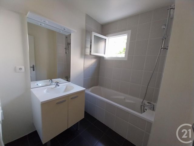 Appartement F4 à vendre - 4 pièces - 83.6 m2 - GRANVILLE - 50 - BASSE-NORMANDIE - Century 21 Royer Immo