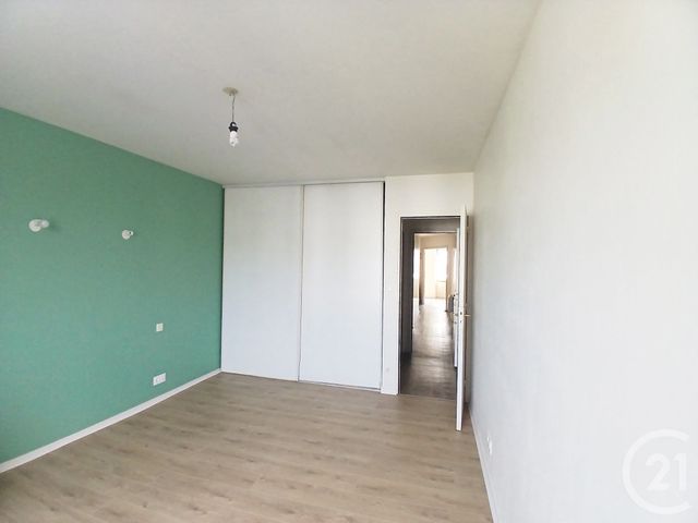 Appartement F3 à vendre - 6 pièces - 94.0 m2 - GRANVILLE - 50 - BASSE-NORMANDIE - Century 21 Royer Immo