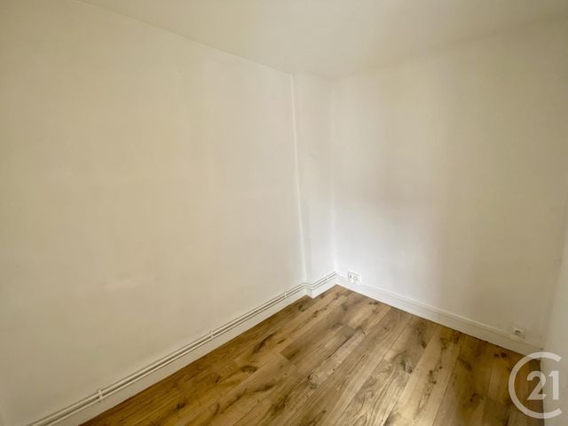 Afficher la photo en grand Appartement F2 bis à vendre - 3 pièces - 52.41 m2 - GRANVILLE - 50 - BASSE-NORMANDIE - Century 21 Royer Immo