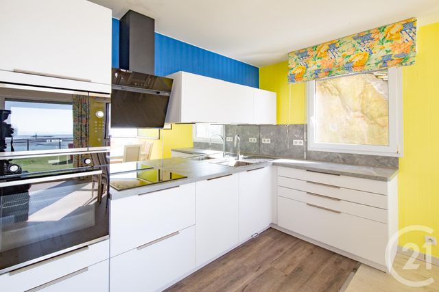 Appartement F3 à vendre - 3 pièces - 69.81 m2 - GRANVILLE - 50 - BASSE-NORMANDIE - Century 21 Royer Immo