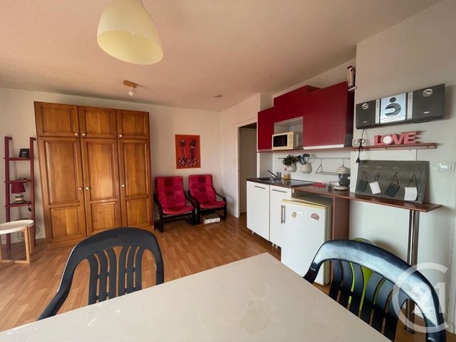 Appartement Studio à vendre - 1 pièce - 32.75 m2 - GRANVILLE - 50 - BASSE-NORMANDIE - Century 21 Royer Immo