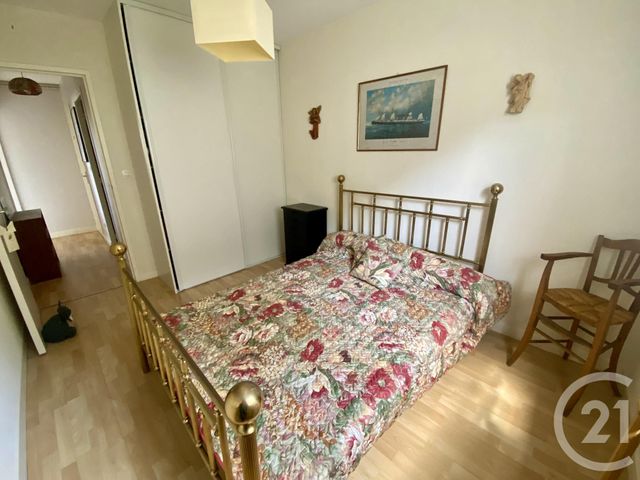 Afficher la photo en grand Appartement F3 à vendre - 3 pièces - 65.19 m2 - GRANVILLE - 50 - BASSE-NORMANDIE - Century 21 Royer Immo