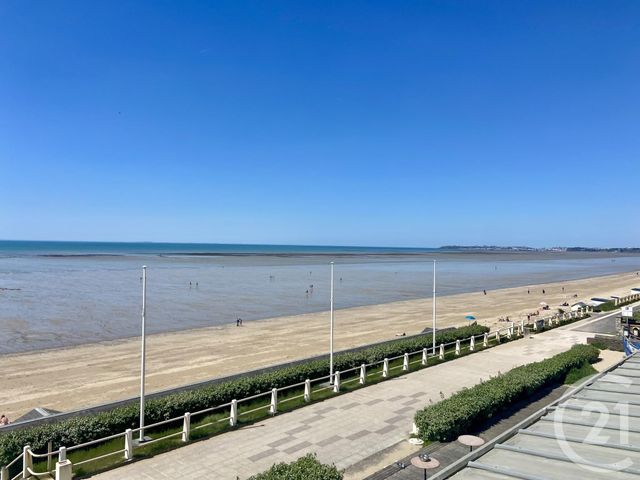 Afficher la photo en grand Appartement F3 à vendre - 3 pièces - 60.22 m2 - JULLOUVILLE - 50 - BASSE-NORMANDIE - Century 21 Royer Immo
