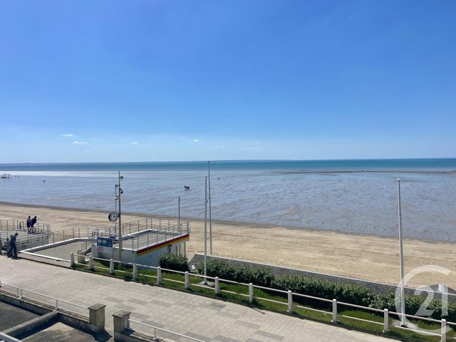 Afficher la photo en grand Appartement F3 à vendre - 3 pièces - 60.22 m2 - JULLOUVILLE - 50 - BASSE-NORMANDIE - Century 21 Royer Immo