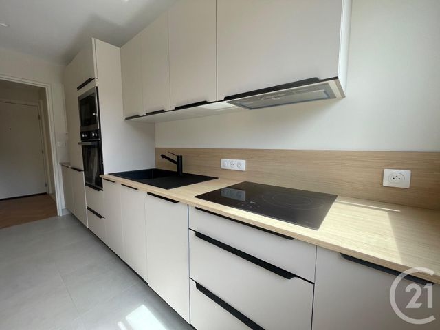 Appartement F3 à vendre - 3 pièces - 60.8 m2 - GRANVILLE - 50 - BASSE-NORMANDIE - Century 21 Royer Immo