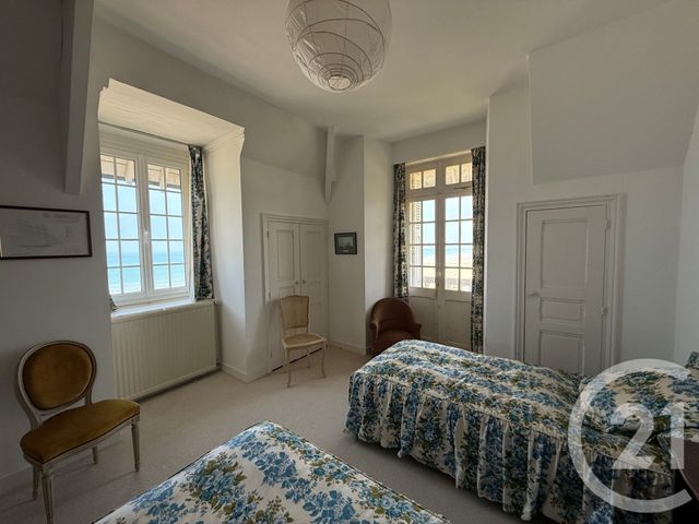 Afficher la photo en grand maison à vendre - 8 pièces - 213.3 m2 - JULLOUVILLE - 50 - BASSE-NORMANDIE - Century 21 Royer Immo