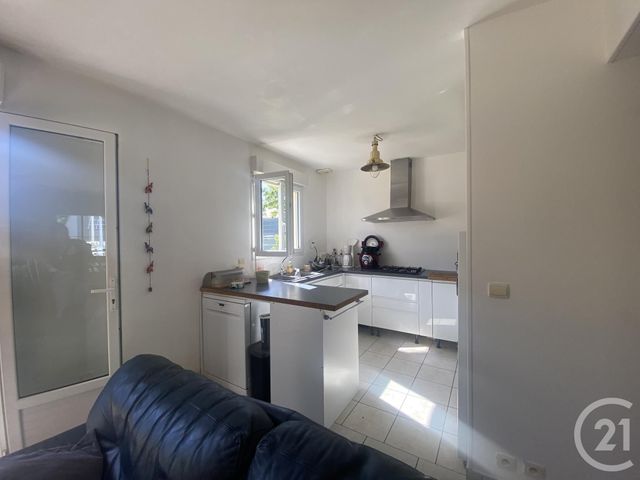 maison à vendre - 6 pièces - 82.0 m2 - DONVILLE LES BAINS - 50 - BASSE-NORMANDIE - Century 21 Royer Immo