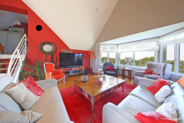 maison à vendre - 7 pièces - 186.0 m2 - DONVILLE LES BAINS - 50 - BASSE-NORMANDIE - Century 21 Royer Immo