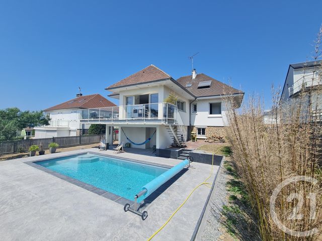 maison à vendre - 8 pièces - 160.0 m2 - DONVILLE LES BAINS - 50 - BASSE-NORMANDIE - Century 21 Royer Immo