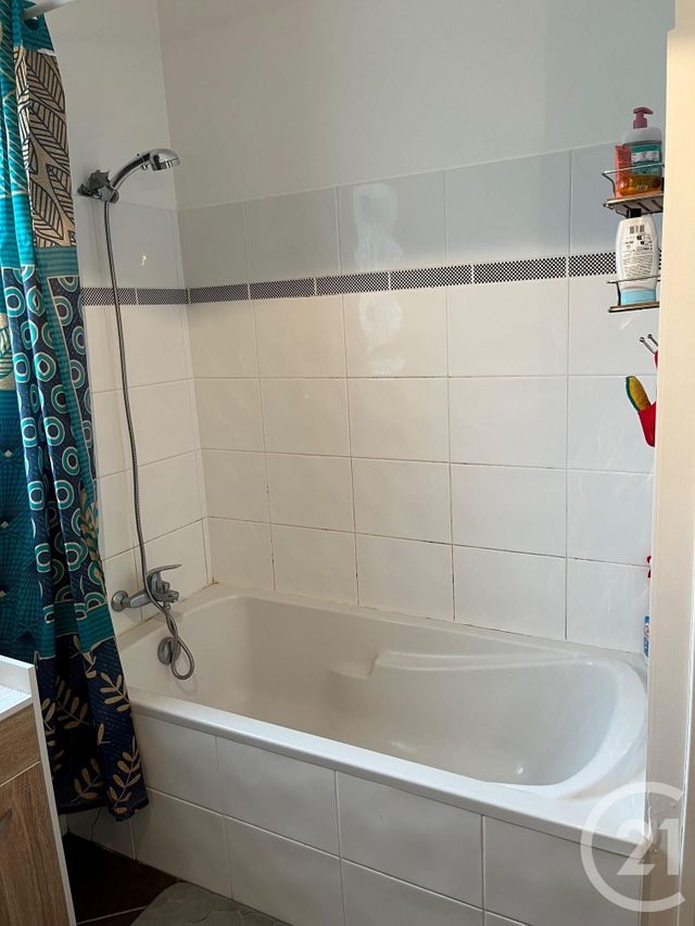 maison à vendre - 4 pièces - 84.54 m2 - QUETTREVILLE SUR SIENNE - 50 - BASSE-NORMANDIE - Century 21 Royer Immo