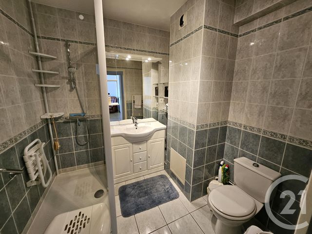 Appartement F3 à vendre - 3 pièces - 91.0 m2 - GRANVILLE - 50 - BASSE-NORMANDIE - Century 21 Royer Immo