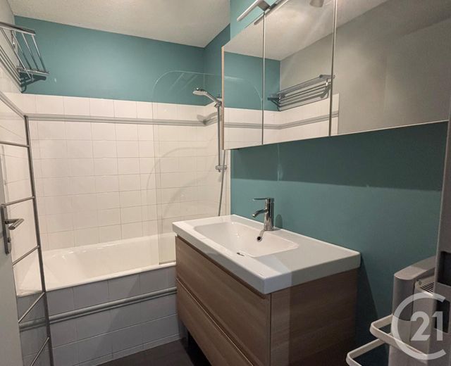 Appartement F3 à vendre - 3 pièces - 45.31 m2 - JULLOUVILLE - 50 - BASSE-NORMANDIE - Century 21 Royer Immo