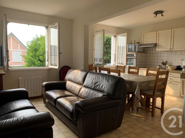 Appartement à vendre JULLOUVILLE