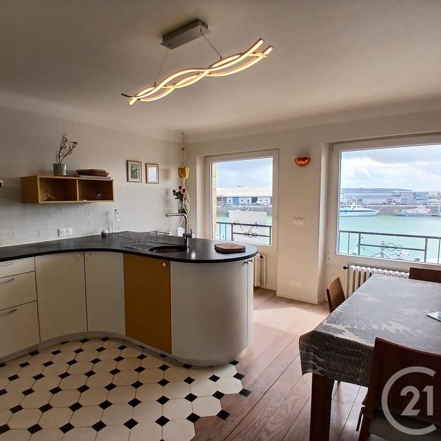 Appartement F4 à vendre - 5 pièces - 113.0 m2 - GRANVILLE - 50 - BASSE-NORMANDIE - Century 21 Royer Immo