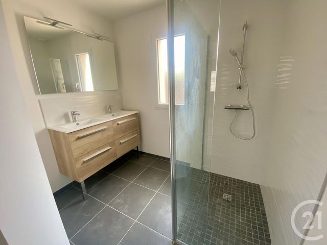 maison à louer - 5 pièces - 82.68 m2 - ANCTOVILLE SUR BOSCQ - 50 - BASSE-NORMANDIE - Century 21 Royer Immo