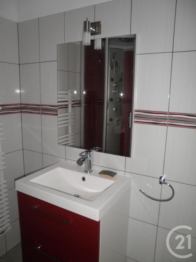 Appartement F1 à louer - 1 pièce - 47.0 m2 - GRANVILLE - 50 - BASSE-NORMANDIE - Century 21 Royer Immo