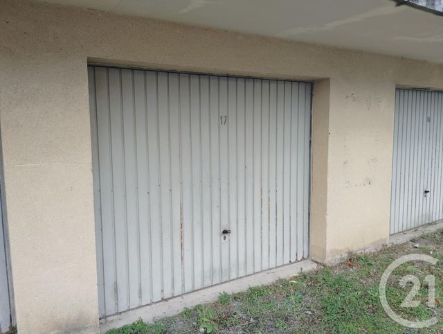 Afficher la photo en grand parking à vendre - 15.0 m2 - GRANVILLE - 50 - BASSE-NORMANDIE - Century 21 Royer Immo