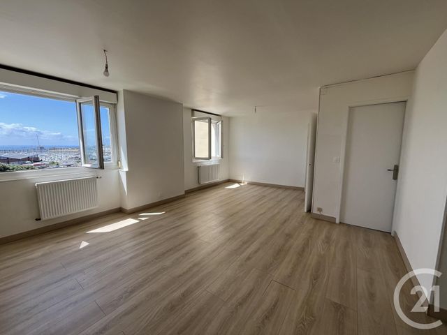 Appartement F3 à louer - 3 pièces - 64.69 m2 - GRANVILLE - 50 - BASSE-NORMANDIE - Century 21 Royer Immo