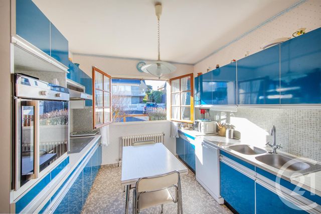 maison à vendre - 4 pièces - 88.68 m2 - DONVILLE LES BAINS - 50 - BASSE-NORMANDIE - Century 21 Royer Immo