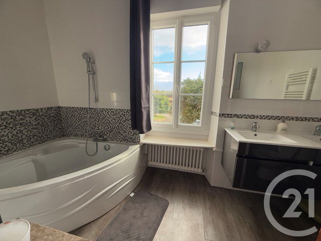 maison à vendre - 9 pièces - 219.0 m2 - LA HAYE PESNEL - 50 - BASSE-NORMANDIE - Century 21 Royer Immo