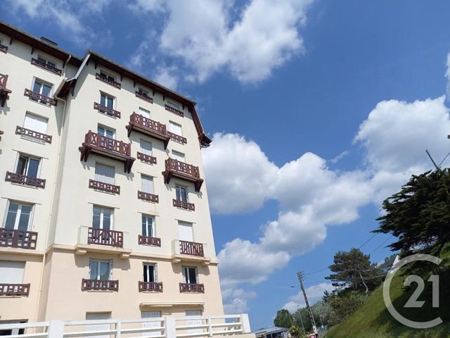 Appartement F1 à louer - 1 pièce - 20.59 m2 - DONVILLE LES BAINS - 50 - BASSE-NORMANDIE - Century 21 Royer Immo