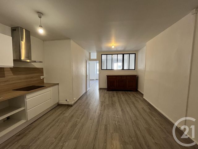 Appartement F2 à louer - 2 pièces - 43.66 m2 - GRANVILLE - 50 - BASSE-NORMANDIE - Century 21 Royer Immo