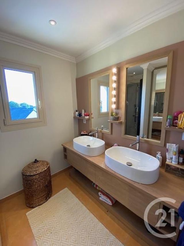 maison à vendre - 9 pièces - 340.0 m2 - DONVILLE LES BAINS - 50 - BASSE-NORMANDIE - Century 21 Royer Immo