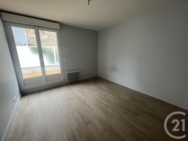 Appartement F5 à louer - 5 pièces - 121.0 m2 - GRANVILLE - 50 - BASSE-NORMANDIE - Century 21 Royer Immo