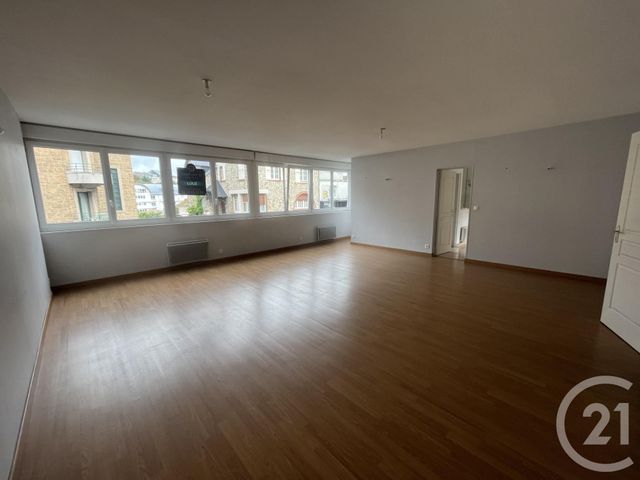 Appartement F5 à louer - 5 pièces - 121.0 m2 - GRANVILLE - 50 - BASSE-NORMANDIE - Century 21 Royer Immo