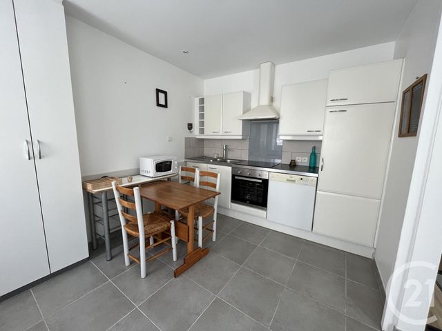 Appartement F1 à louer - 2 pièces - 39.0 m2 - GRANVILLE - 50 - BASSE-NORMANDIE - Century 21 Royer Immo