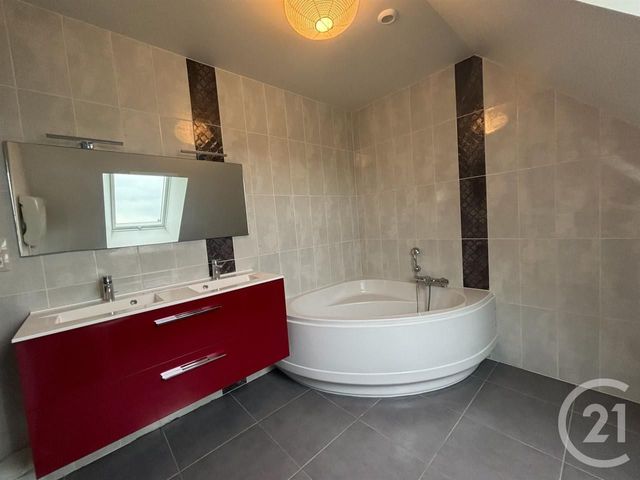 maison à vendre - 5 pièces - 94.0 m2 - JULLOUVILLE - 50 - BASSE-NORMANDIE - Century 21 Royer Immo