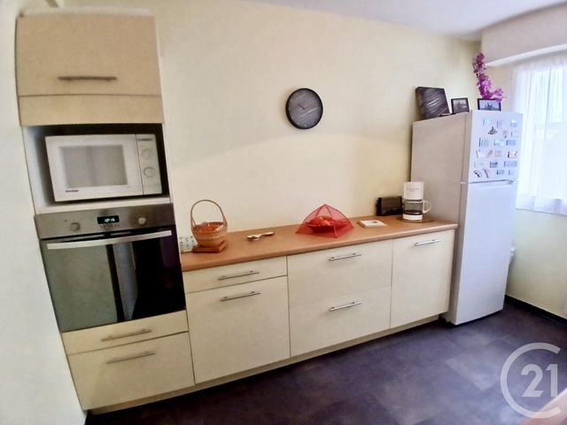 Appartement F3 à vendre - 3 pièces - 57.59 m2 - GRANVILLE - 50 - BASSE-NORMANDIE - Century 21 Royer Immo